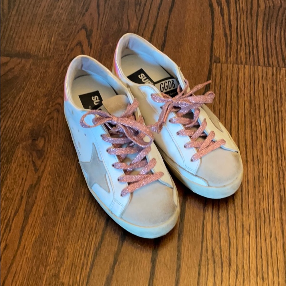 GOLDEN GOOSE